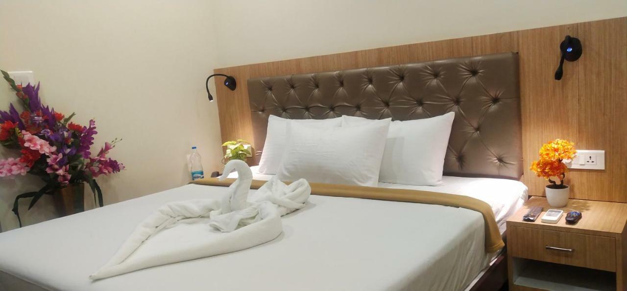 فندق Tiruchirappalliفي  Amutham Residency المظهر الخارجي الصورة